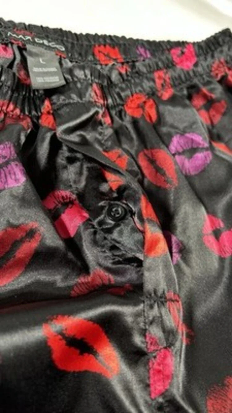 Rare Y2K MAX DECO SHINY GLANZ SATIN BOXERS LIPS AND KISSES SIZE L WITH FLY